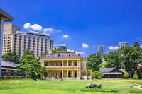 青空の旧岩崎邸庭園 [STE110007142]