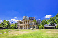 青空の旧岩崎邸庭園 [STE110007147]