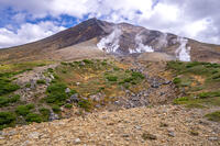 秋の旭岳 [YMA110016238]