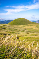 ススキ原と米塚 [YMA110016352]