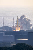 H3ロケット7号機の打ち上げ [YMA110016419]