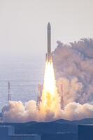 H3ロケット7号機の打ち上げ [YMA110016420]
