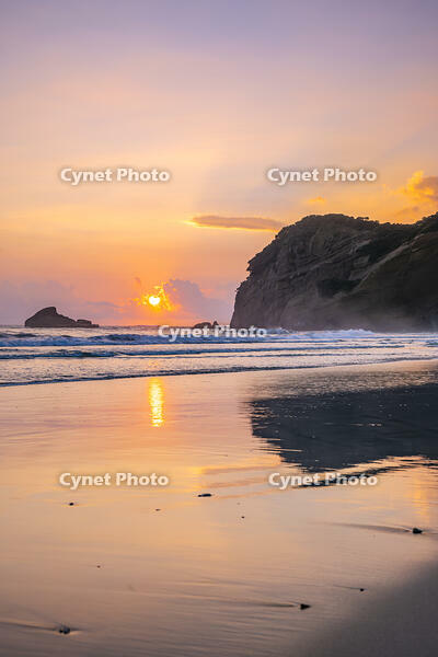 朝の浜田海岸 [YMA110016394]