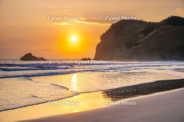 朝の浜田海岸 [YMA110016398]