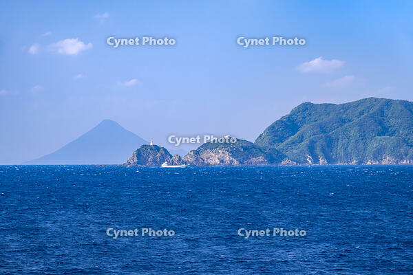 佐多岬と開聞岳 [YMA110016430]