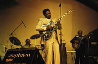King, Riley, B., called B. B. King; US Blues guitarist and singer, Berclair (Mississippi) [AKG110392367]