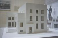 Wien, Haus Stonborough-Wittgenstein, Ludwig Wittgenstein 1926-1928, Modellaufnahme [AKG110392437]