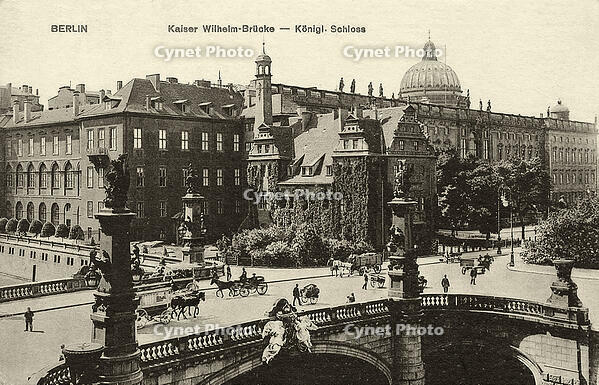 Berlin, Kaiser-Wilh. Brücke / um 1900 [AKG110392306]