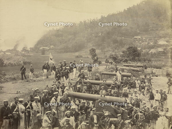 British Naval Landing Party in the Maedamura Battery, Shimonoseki [AKG110392329]