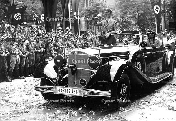 Adolf Hitler [AKG110392392]