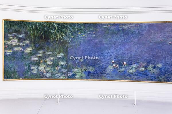 AKG10836618 [AKG110392404]