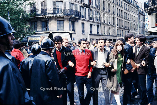 Students and Police Face Each Other, Paris / Paris May 1968 events in France [AKG110392475]