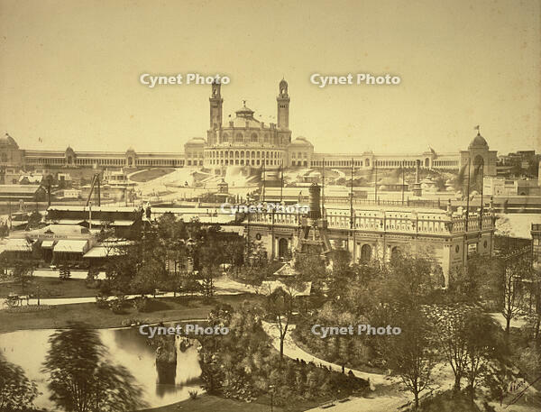 Paris / Trocadero / Photograph/1878 [AKG110392497]