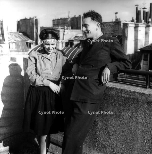 Simone de Beauvoir and Alexandre Astruc / Photo, 1945 [AKG110392510]