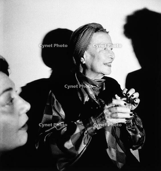Simone de Beauvoir / Photo / 1985 [AKG110392511]