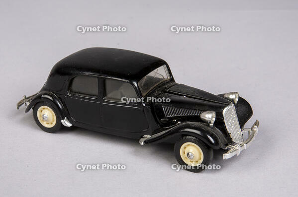 Traction Avant Citroën 11BL [AKG110392684]