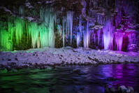 三十槌の氷柱　ライトアップ [INO110001797]