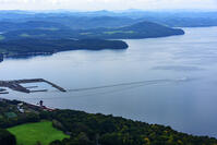 サロマ湖と船 [MHI110004948]