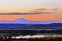 細岡展望台より雄阿寒岳と釧路湿原の夕景 [MHI110004967]
