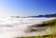 美幌峠より屈斜路湖の雲海　紅葉朝景 [MHI110004978]