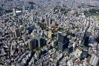 御茶ノ水駅と周辺の街並み [THN110008006]