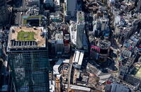 渋谷スクランブルスクエアの屋上展望デッキと渋谷スクランブル交差点周辺 [THN110008027]