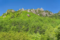 みずがきやま自然公園より瑞牆山を望む [OYO110006824]