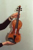 THE KREUTZER STRADIVARI VIOLIN To be auctioned at Christies, London (Made in 1727 by Italian maker Antonio Stradivari, it is expected to fetch between £650,000-£850,000 at auction) COMPULSORY CREDIT: UPPA/Photoshot Photo UCA 014415/A-29 26.02.1998 [PST110004134]