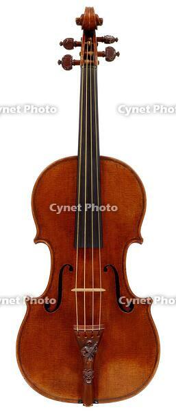 Stradivarius violin [PST110004136]