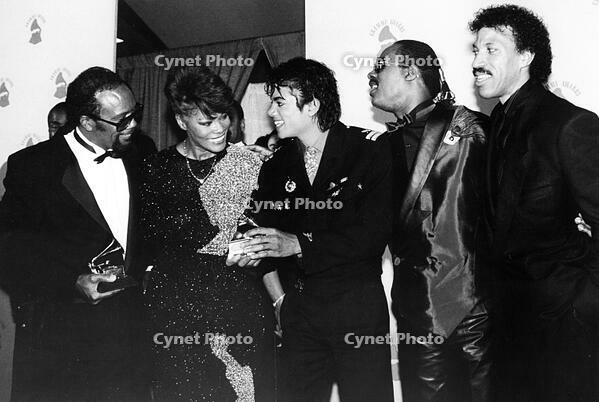 Michael Jackson [PST110004257]