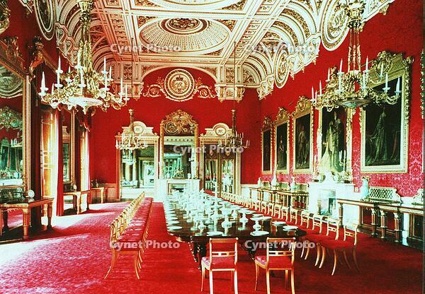 BUCKINGHAM PALACE Showing the State Dining Room Bandphoto Agency Photo B66 031768 29.04.1993 [PST110004280]