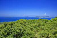 笠山山頂展望台より日本海と島々 [MOP110103368]