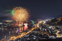 浄土寺山より尾道市街と尾道水道とおのみち住吉花火まつり [MOP110103387]