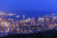 市章山より神戸市街と神戸港夜景 [MOP110105795]