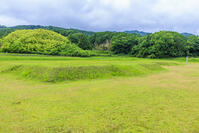 新緑の山田寺金堂跡 [MOP110105814]