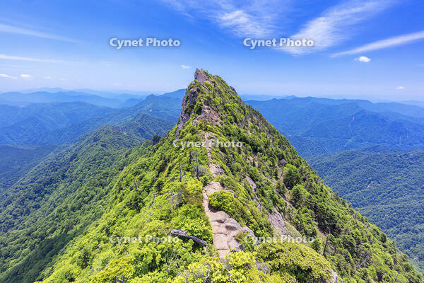 石鎚山 弥山より天狗岳 [MOP110103004]