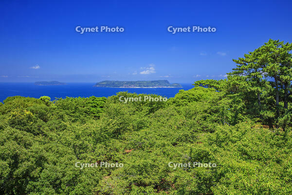 笠山山頂展望台より日本海と島々 [MOP110103369]
