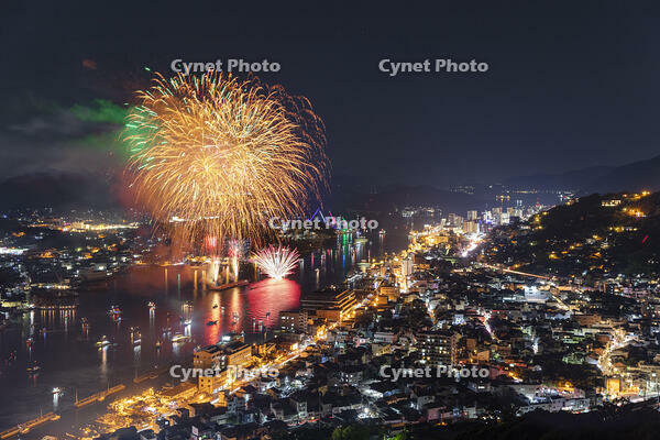 浄土寺山より尾道市街と尾道水道とおのみち住吉花火まつり [MOP110103387]