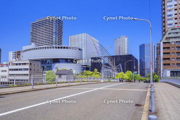 大阪市立科学館と国立国際美術館と大阪中之島美術館 [MOP110105800]