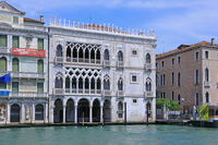 華麗なゴシック建築のカ・ドーロ　ベネチア [HMA110003325]