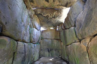 奈良県　明日香村　石舞台古墳内部 [HMA110003390]