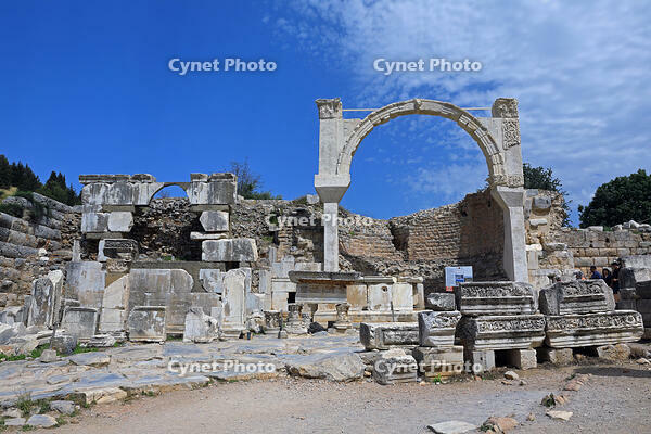 トルコ　エフェソスの古代都市遺跡 [HMA110004012]