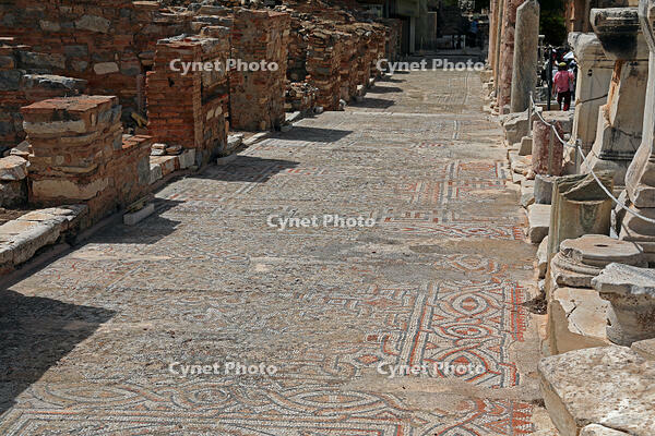 トルコ　エフェソスの古代都市遺跡 [HMA110004017]