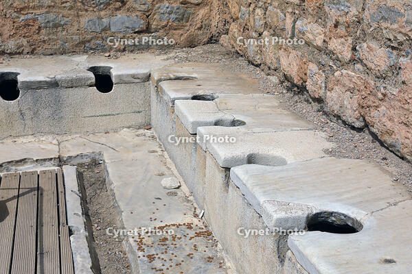 トルコ　エフェソスの古代都市遺跡 [HMA110004023]