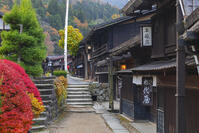 秋の妻籠宿 [SNO110019529]