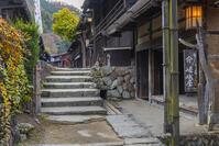 秋の妻籠宿 [SNO110019530]