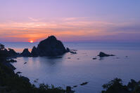 浦富海岸　菜種五島の夕陽 [SNO110020010]
