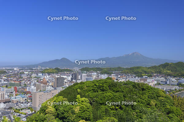 米子城跡天守台からの大山と米子市街 [SNO110019981]