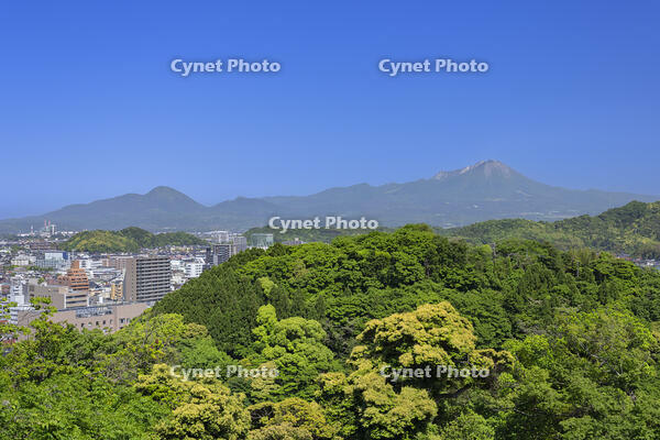 米子城跡天守台からの大山と米子市街 [SNO110019985]