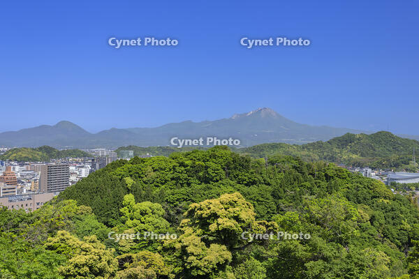 米子城跡天守台からの大山と米子市街 [SNO110019986]